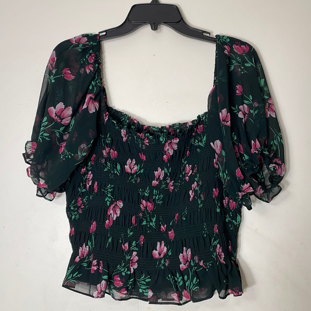 Wayf Women's floral blouse size XL